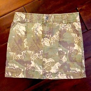 LL Bean skirt, pretty floral/camo girls sz 8